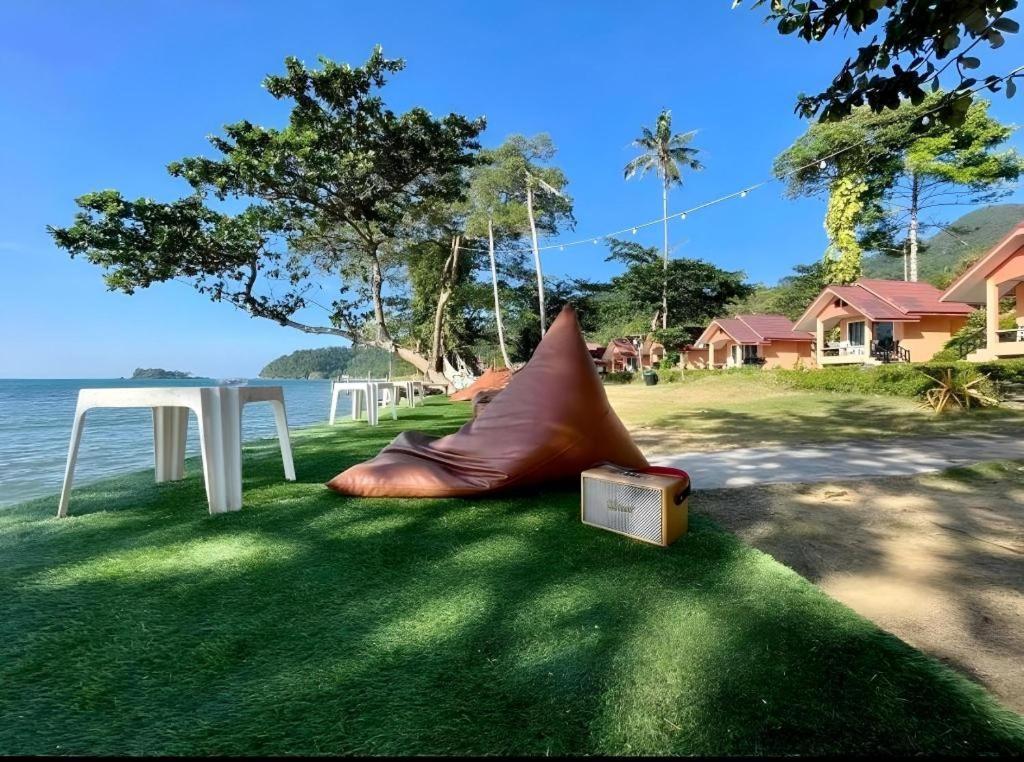 Sea Flower Resort Ко-Чанг Екстер'єр фото